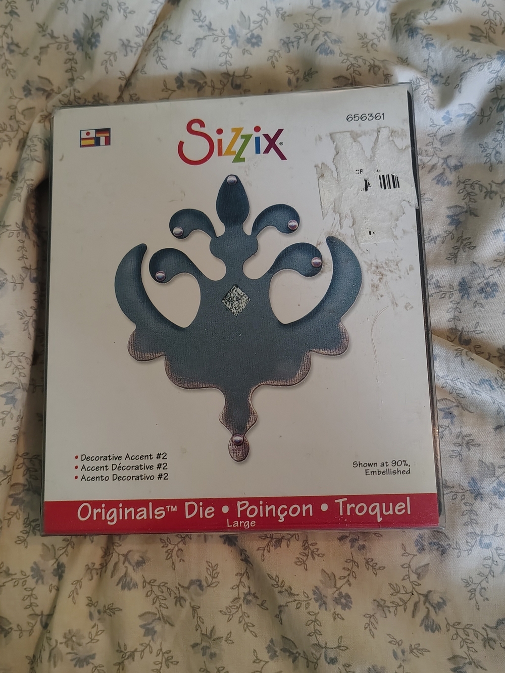 Sizzix Decorative Accent Die – Black and White Packaging